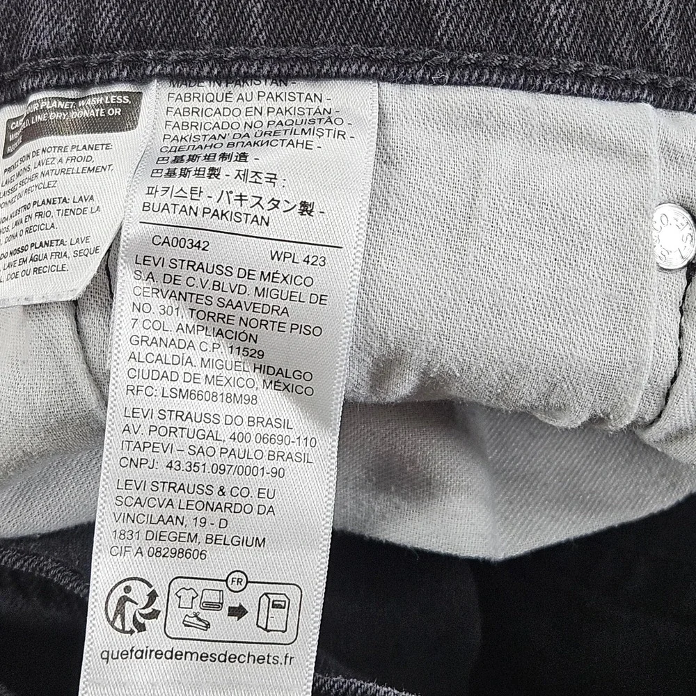 Levis Jeans Men 32x30 Black Denim Athletic Tapered Leg Relaxed Fit Stretch Denim